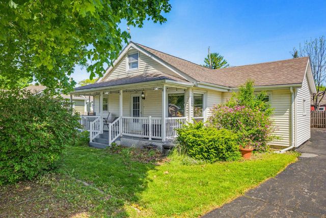 110 E Wisconsin AVENUE, Silver Lake, WI 53170