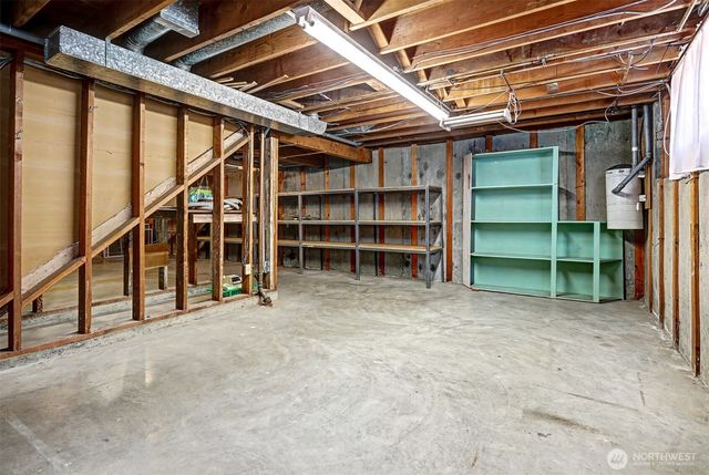 8900 2nd Avenue NE, Seattle, WA 98115