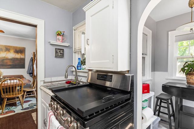 5626 University Avenue, Des Moines, IA 50311