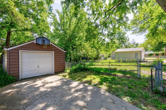 5626 University Avenue, Des Moines, IA 50311
