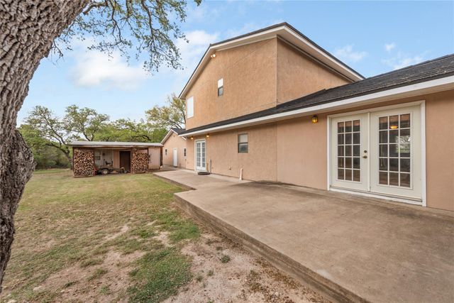 4948 Travis Oaks DR, Marble Falls, TX 78654
