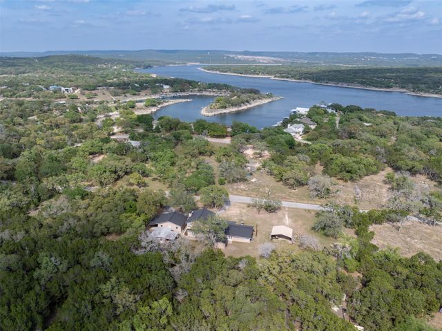 4948 Travis Oaks DR, Marble Falls, TX 78654