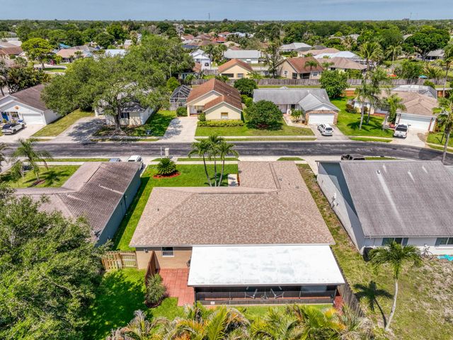 108 Wandering Trail, Jupiter, FL 33458
