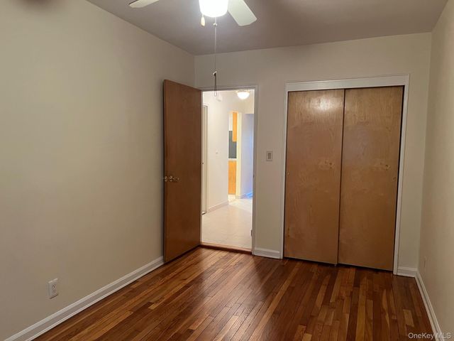 21-04 Hoyt Avenue S 2nd Floor, Astoria, NY 11102