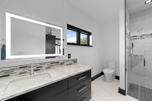 W3830 Scotch Bush ROAD, Elkhorn, WI 53121