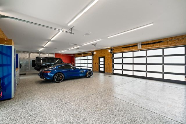 W3830 Scotch Bush ROAD, Elkhorn, WI 53121