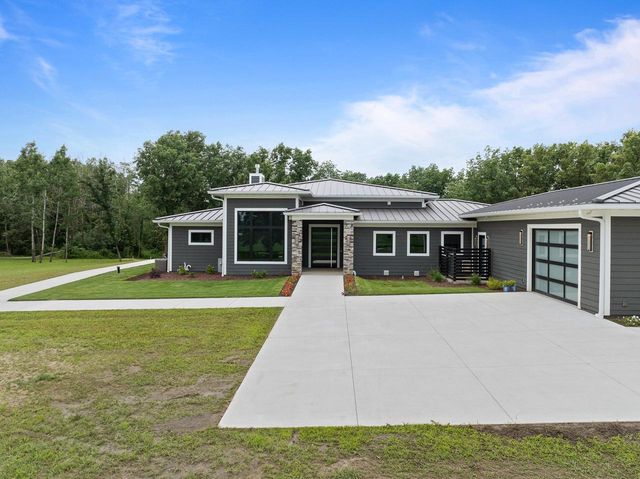 W3830 Scotch Bush ROAD, Elkhorn, WI 53121