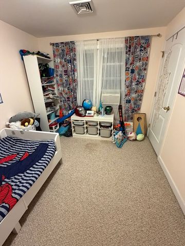 46 Roberts Dr. 46, Bedford, MA 01730