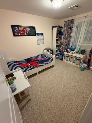 46 Roberts Dr. 46, Bedford, MA 01730