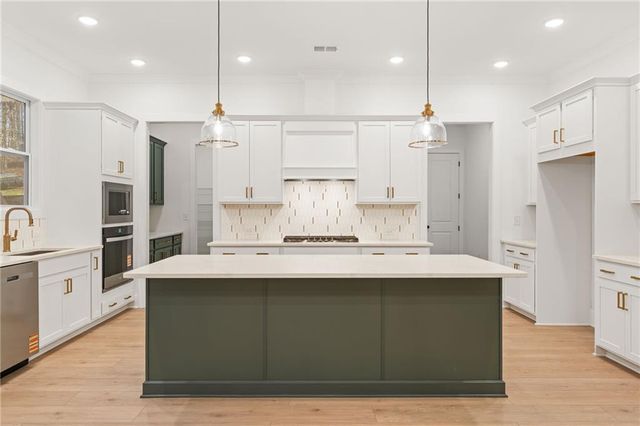 200 Knollwood Bend, Canton, GA 30015