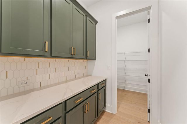 200 Knollwood Bend, Canton, GA 30015
