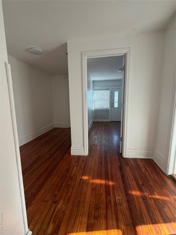 425 S Columbus Avenue, Mount Vernon, NY 10553