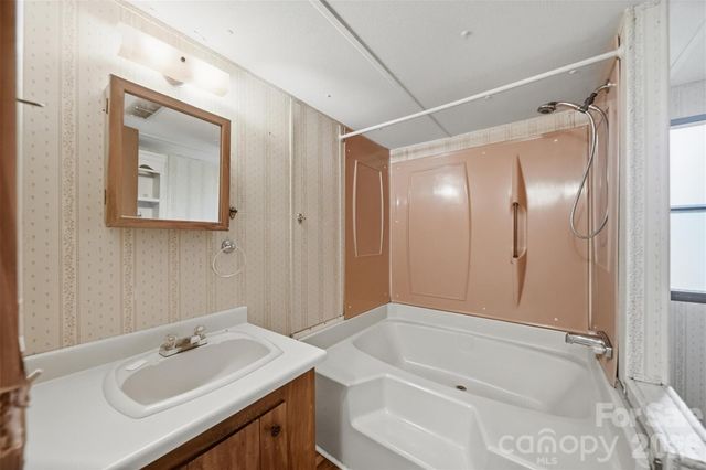 300 Excelsior Drive, Connelly Springs, NC 28612