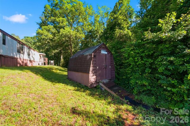 300 Excelsior Drive, Connelly Springs, NC 28612