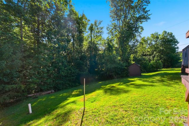 300 Excelsior Drive, Connelly Springs, NC 28612