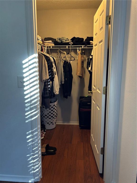 Image 15 of property listing at 30837 TEMPLE STAND AVENUE, Wesley Chapel, FL 33543