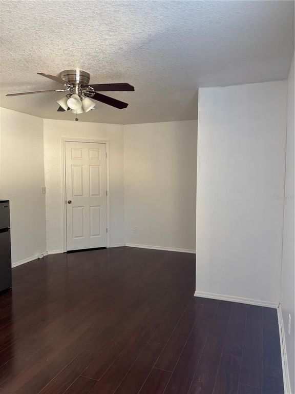 Image 19 of property listing at 30837 TEMPLE STAND AVENUE, Wesley Chapel, FL 33543