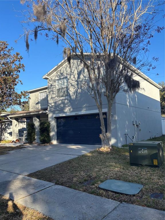 Image 3 of property listing at 30837 TEMPLE STAND AVENUE, Wesley Chapel, FL 33543