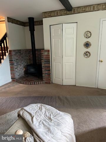 1078 FOX RUN, Reading, PA 19606