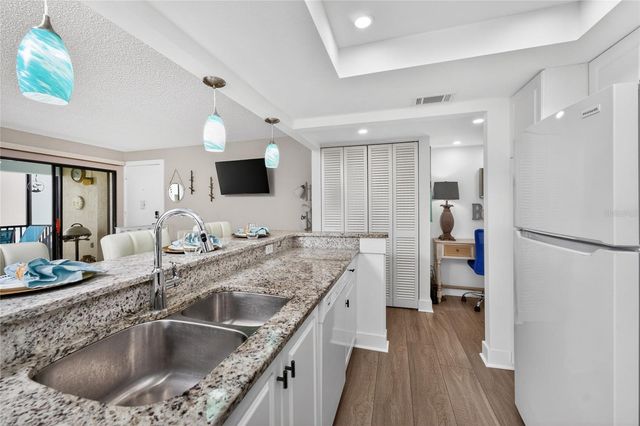 2810 N BEACH ROAD 108, Englewood, FL 34223