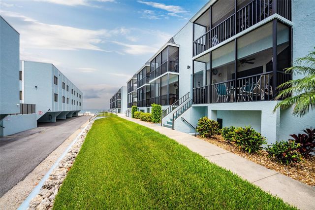 2810 N BEACH ROAD 108, Englewood, FL 34223