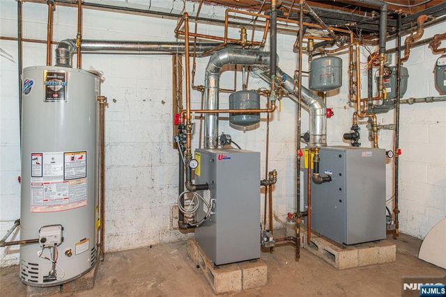 84 Locust Avenue, Wallington, NJ 07057