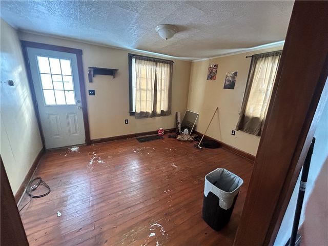 3079 Mcclelland Ave, Union Twp, PA 16101