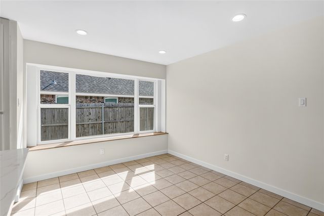 332 College Street S, Keller, TX 76248