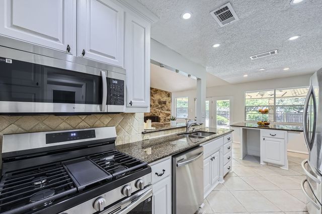2829 Quail Lane, Arlington, TX 76016