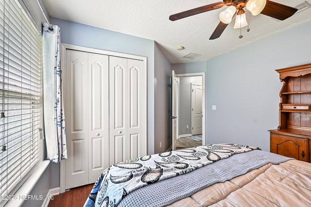 494 APPLE CREEK DRIVE Drive, Jacksonville, FL 32218