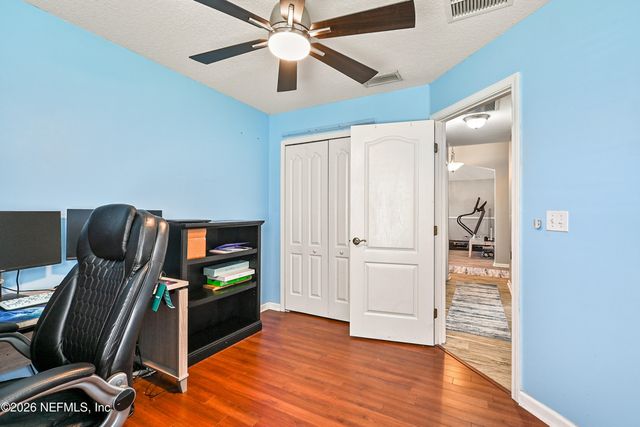 494 APPLE CREEK DRIVE Drive, Jacksonville, FL 32218