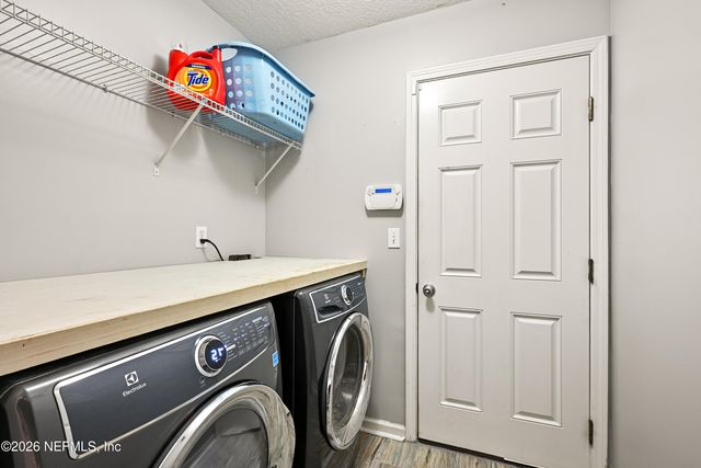 494 APPLE CREEK DRIVE Drive, Jacksonville, FL 32218