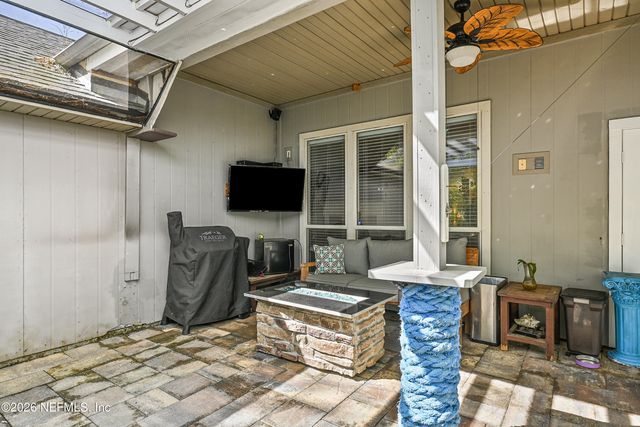 494 APPLE CREEK DRIVE Drive, Jacksonville, FL 32218