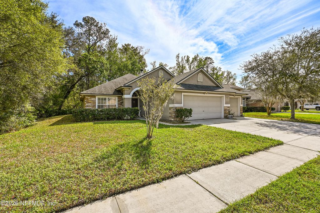 494 APPLE CREEK DRIVE Drive, Jacksonville, FL 32218