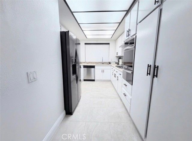 900 W Sierra Madre 44, Azusa, CA 91702