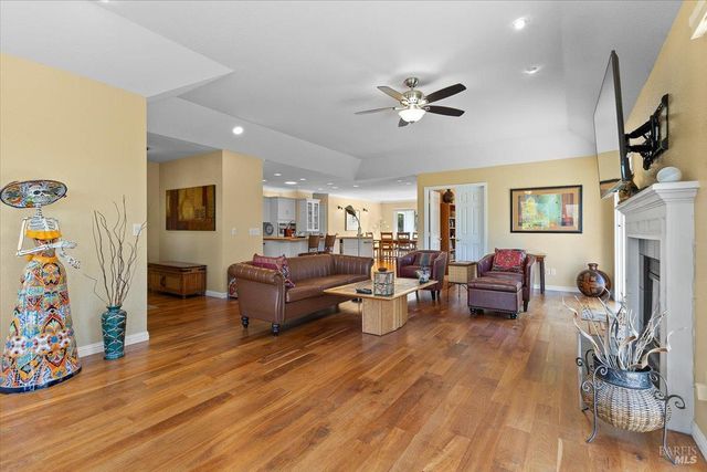 445 Crestridge Pl, Santa Rosa, CA 95409