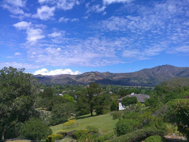 445 Crestridge Pl, Santa Rosa, CA 95409