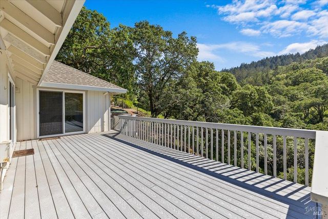 445 Crestridge Pl, Santa Rosa, CA 95409