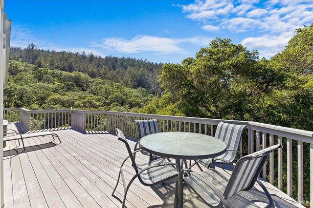 445 Crestridge Pl, Santa Rosa, CA 95409