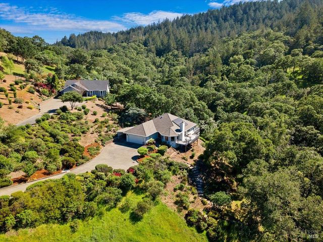 445 Crestridge Pl, Santa Rosa, CA 95409