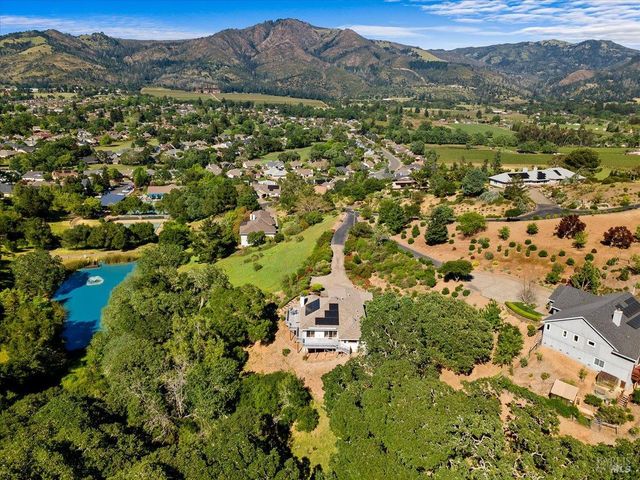 445 Crestridge Pl, Santa Rosa, CA 95409