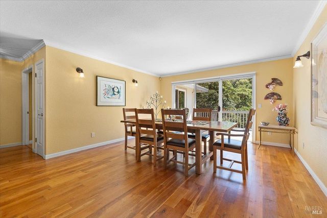 445 Crestridge Pl, Santa Rosa, CA 95409