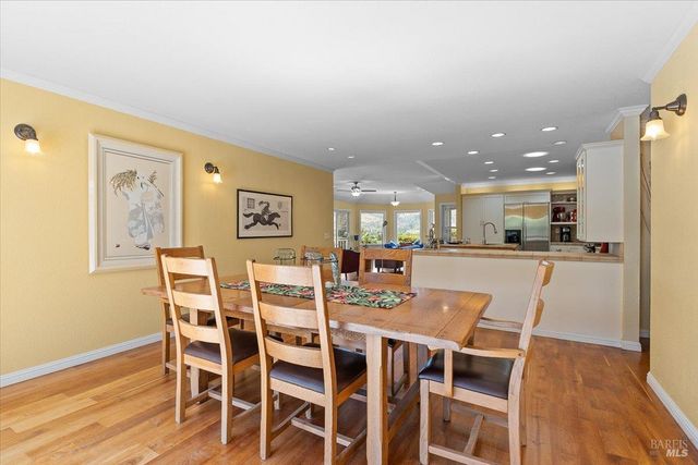 445 Crestridge Pl, Santa Rosa, CA 95409