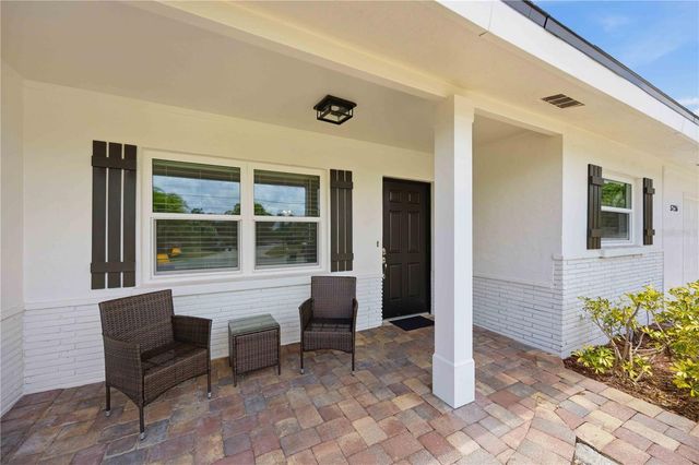 5726 WANETA PLACE, Sarasota, FL 34231
