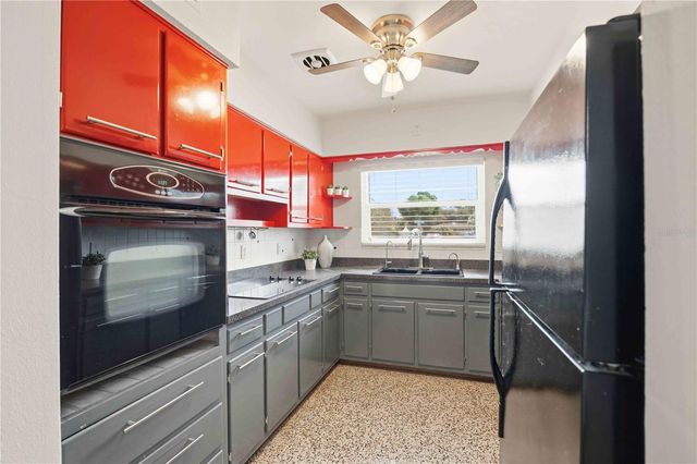 5726 WANETA PLACE, Sarasota, FL 34231