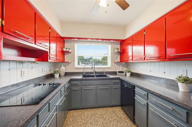 5726 WANETA PLACE, Sarasota, FL 34231
