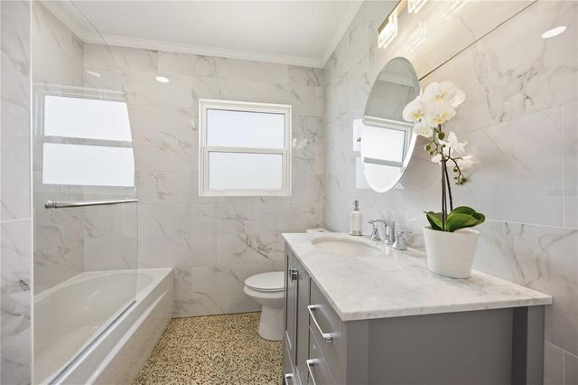 5726 WANETA PLACE, Sarasota, FL 34231