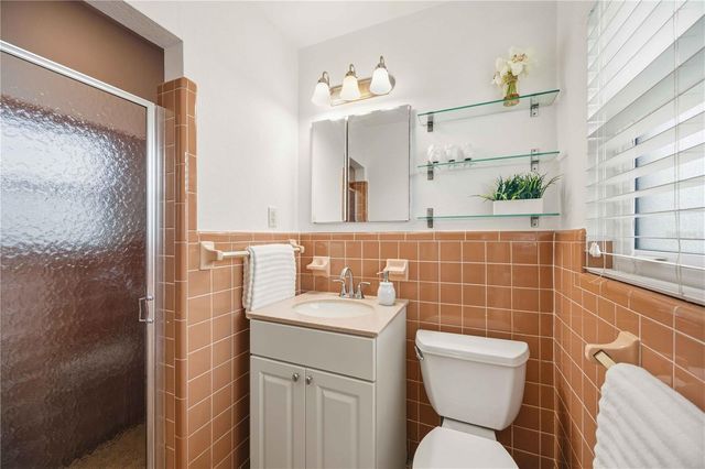 5726 WANETA PLACE, Sarasota, FL 34231