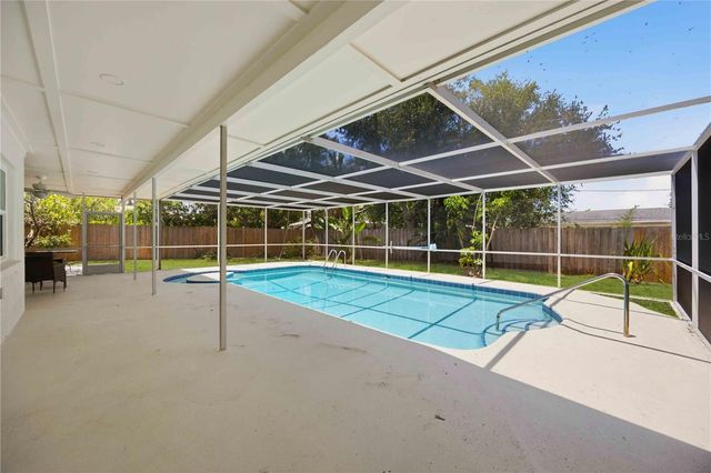 5726 WANETA PLACE, Sarasota, FL 34231