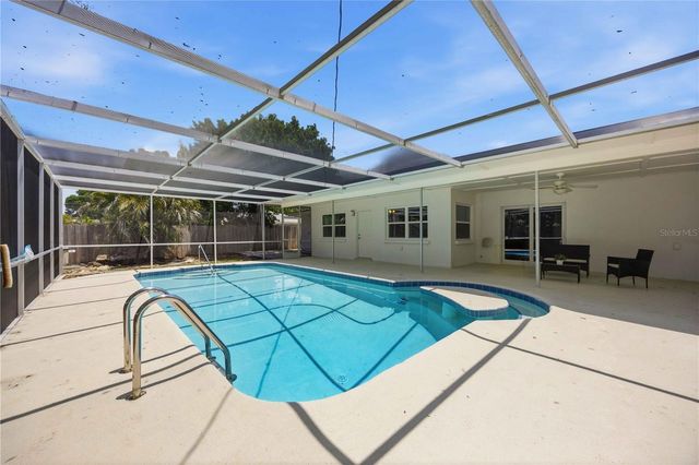 5726 WANETA PLACE, Sarasota, FL 34231